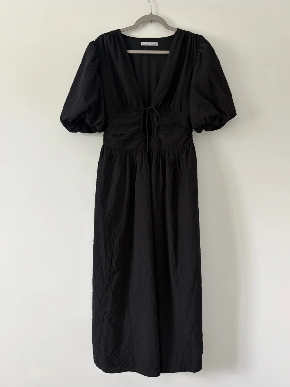 Abercrombie & Fitch Tie Front Textured Puffed Sleeves Maxi Dress Black M